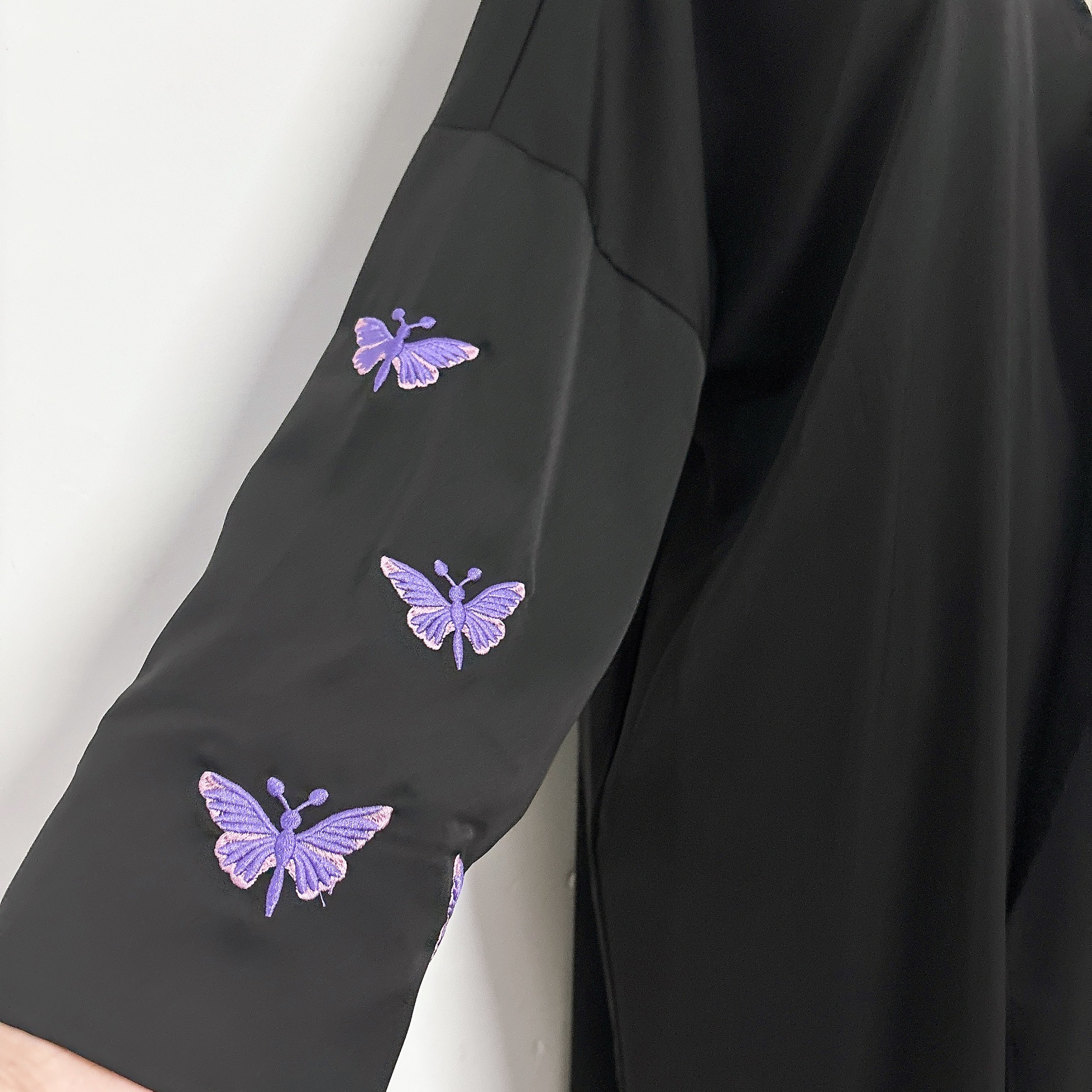 Factory Direct Supply To Iduoduo's New Exquisite Embroidered Butterfly Cardigan, Solid Color Elegant Dress 24711 - Image 7