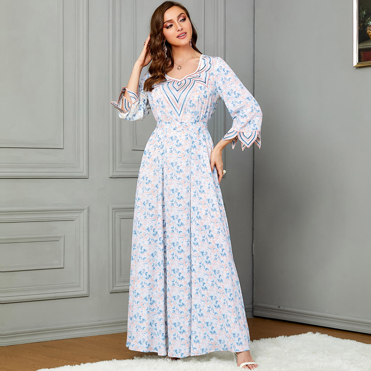 3679 European And American Foreign Trade Arab Clothing Long-Sleeved Embroidery Hot Diamond Fashion Muslim 2024 New Dress - Image 2