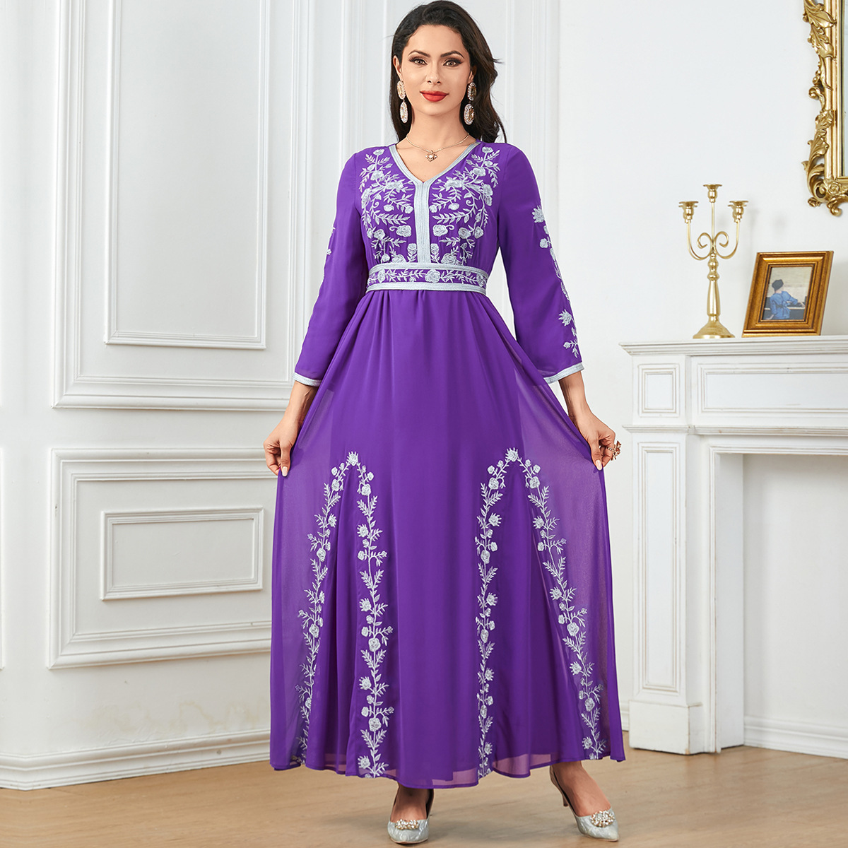 3699 Middle East Cross-Border V-Neck Heavy Industry Embroidered Arabic Clothing Women's Muslim Robe Dress - Image 2