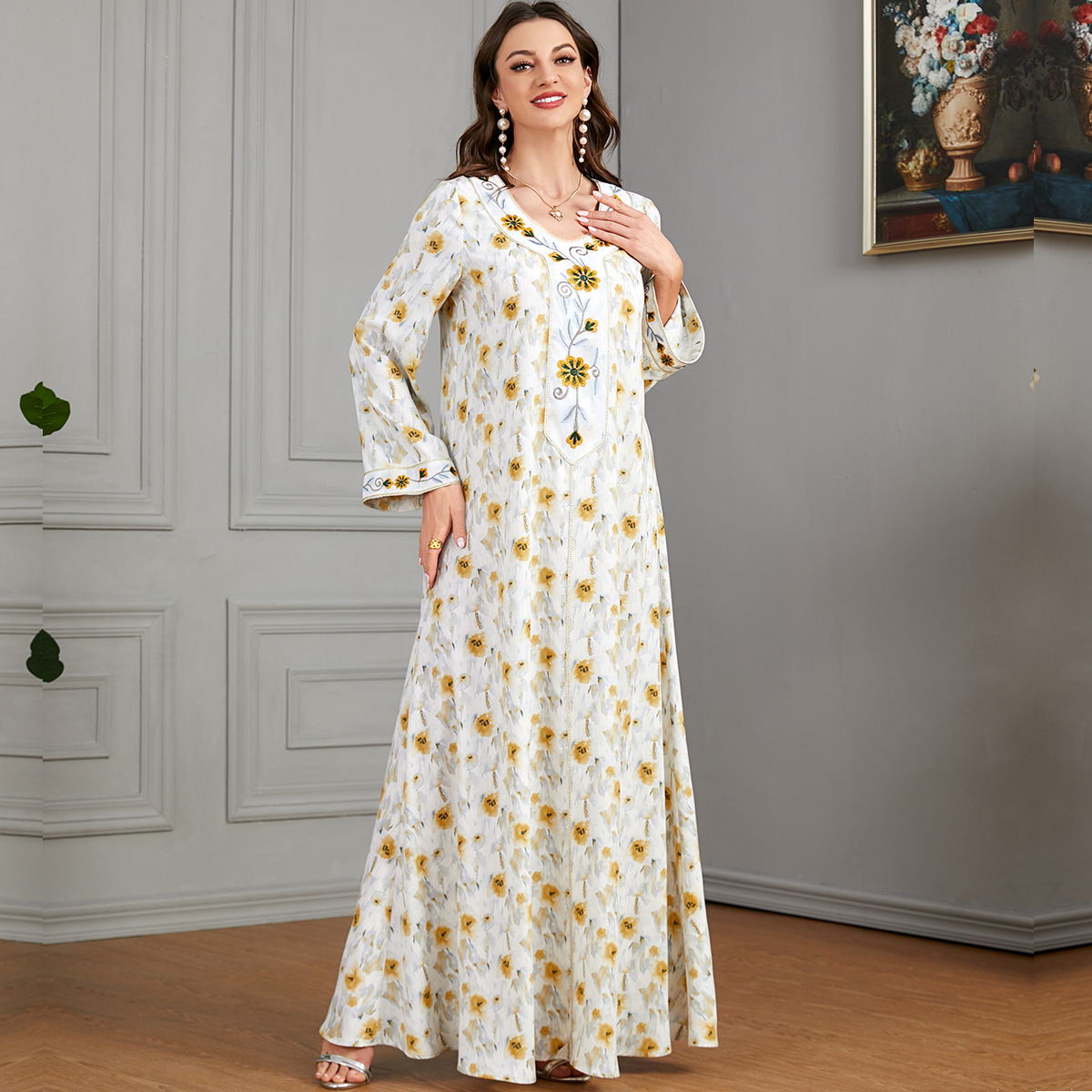 3519 European And American Foreign Trade Cross-Border Middle Eastern Robe Women's Abaya Embroidered Muslim Women's Long-Sleeved Dress