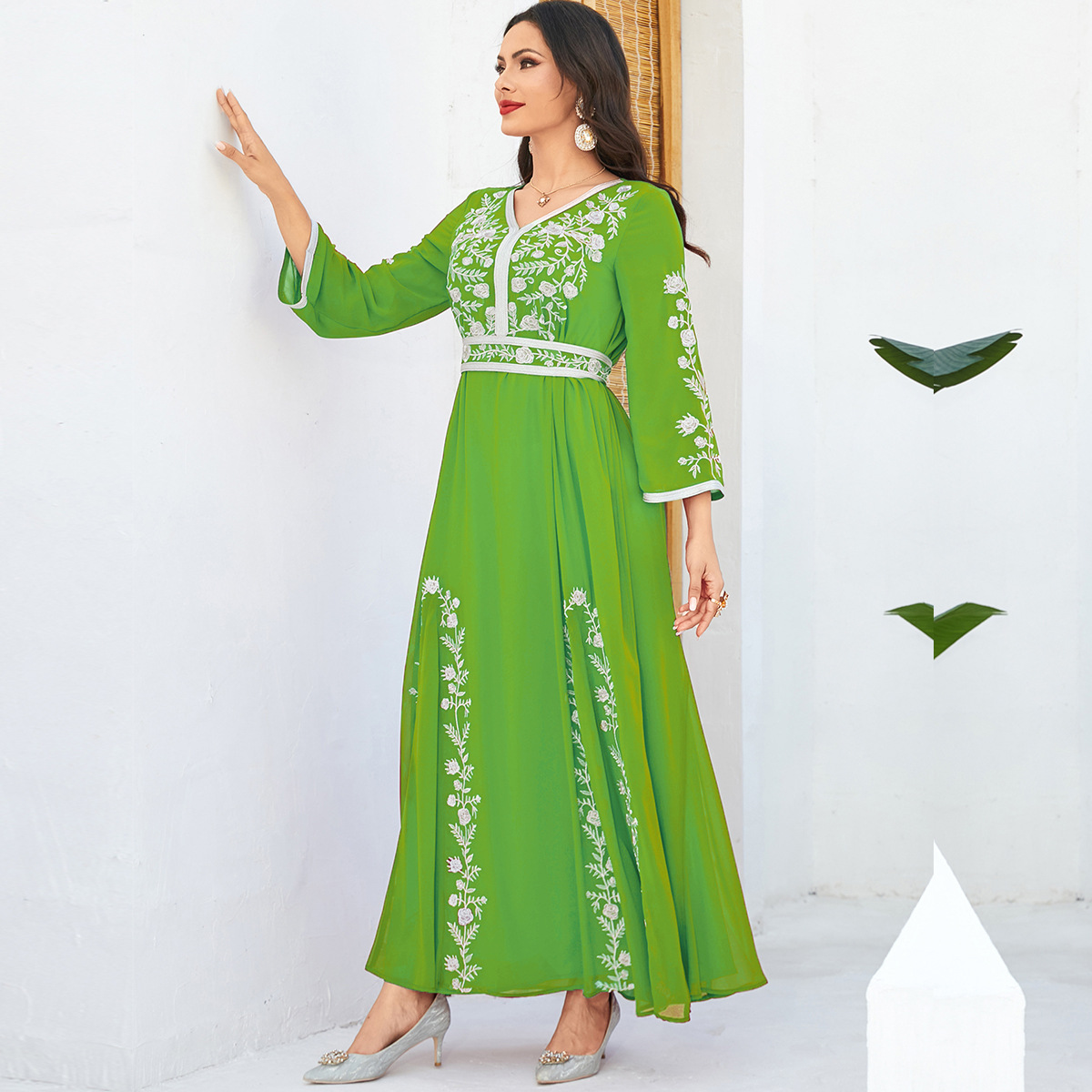 3699 Middle East Cross-Border V-Neck Heavy Industry Embroidered Arabic Clothing Women's Muslim Robe Dress - Image 3