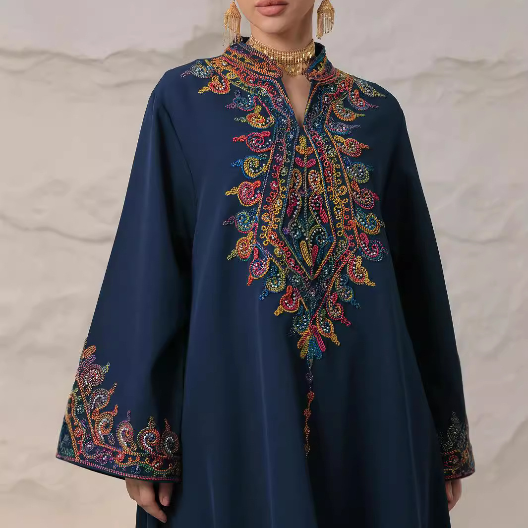 4065 Middle East Cross-Border Robe Muslim Embroidered V-Neck Dress Arabian Dubai Jalabiya Robe - Image 3
