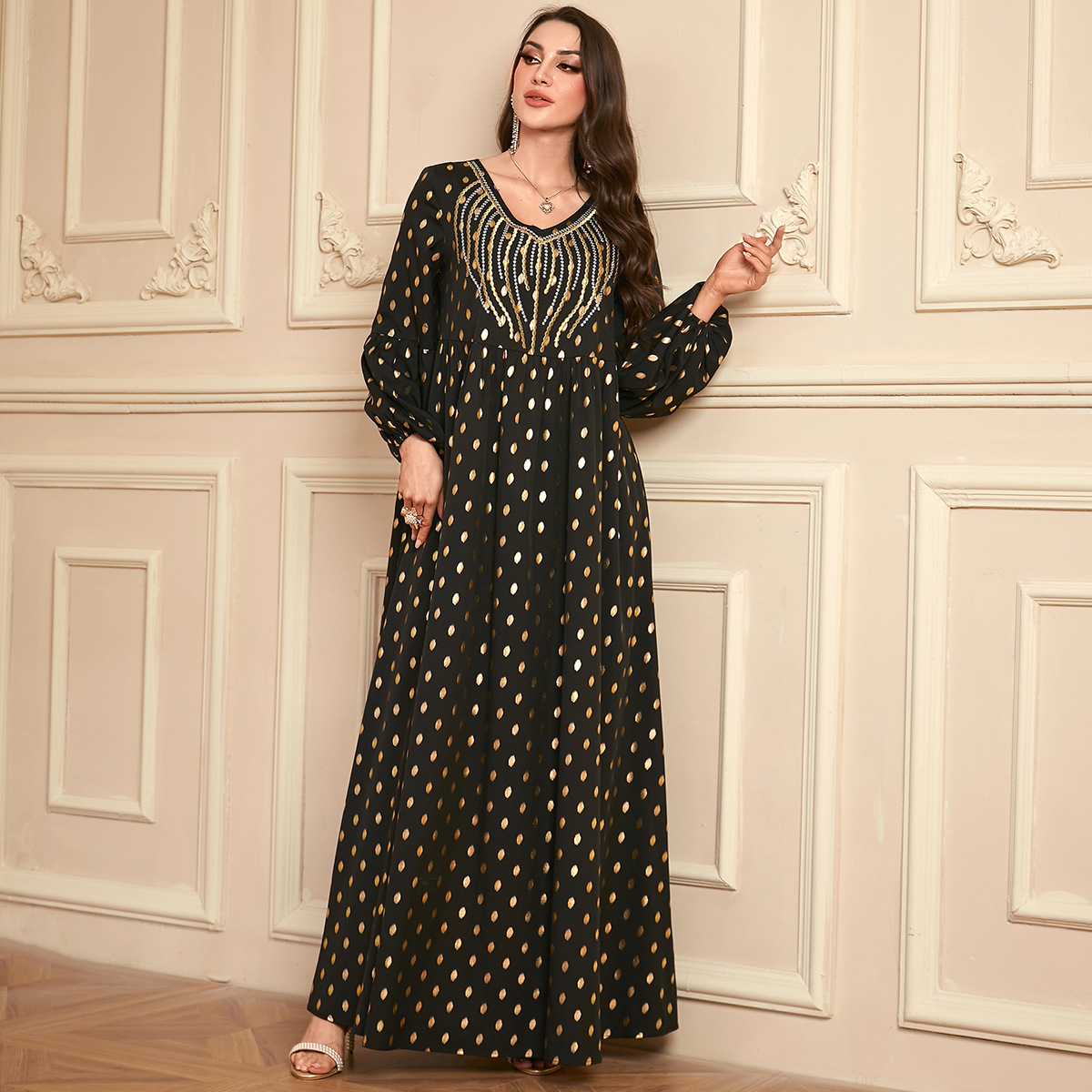 2135 Middle East Cross-Border Foreign Trade Muslim Robe Long-Sleeved Elegant Women's Embroidered Gold-Plated Dress - Image 3