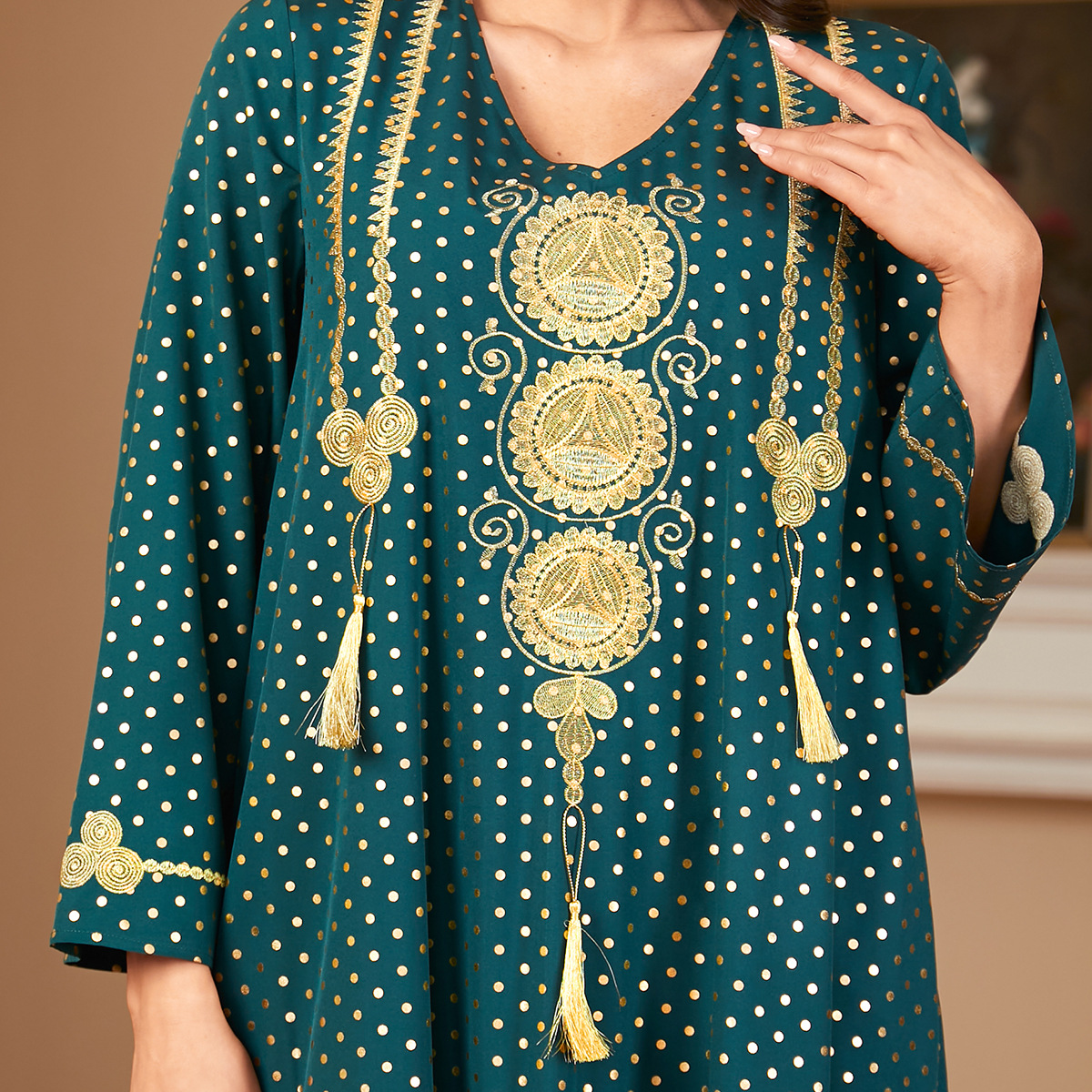 2855 Middle East Cross-Border New Temperament V-Neck Muslim Robe Embroidered Hot Stamping Long-Sleeved Dress For Women - Image 3