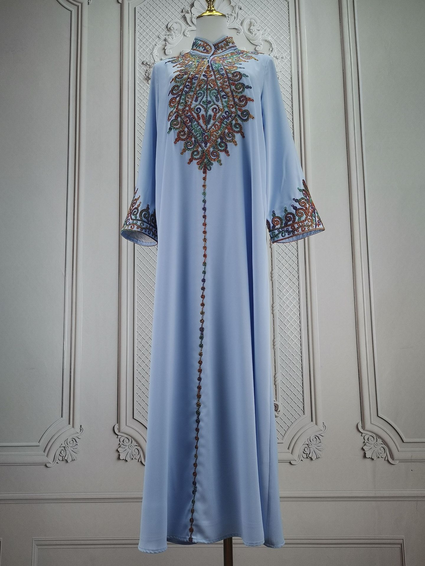 4065 Middle East Cross-Border Robe Muslim Embroidered V-Neck Dress Arabian Dubai Jalabiya Robe - Image 6